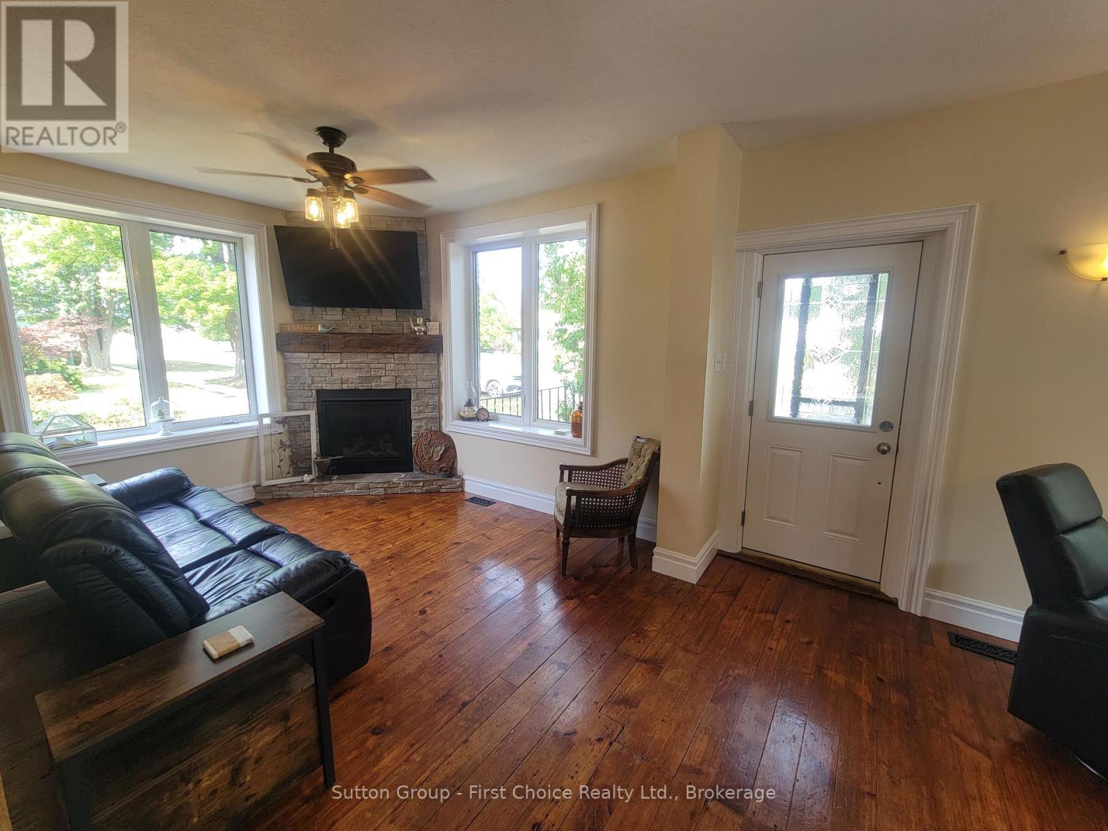 30 King Street N Property Photo 21