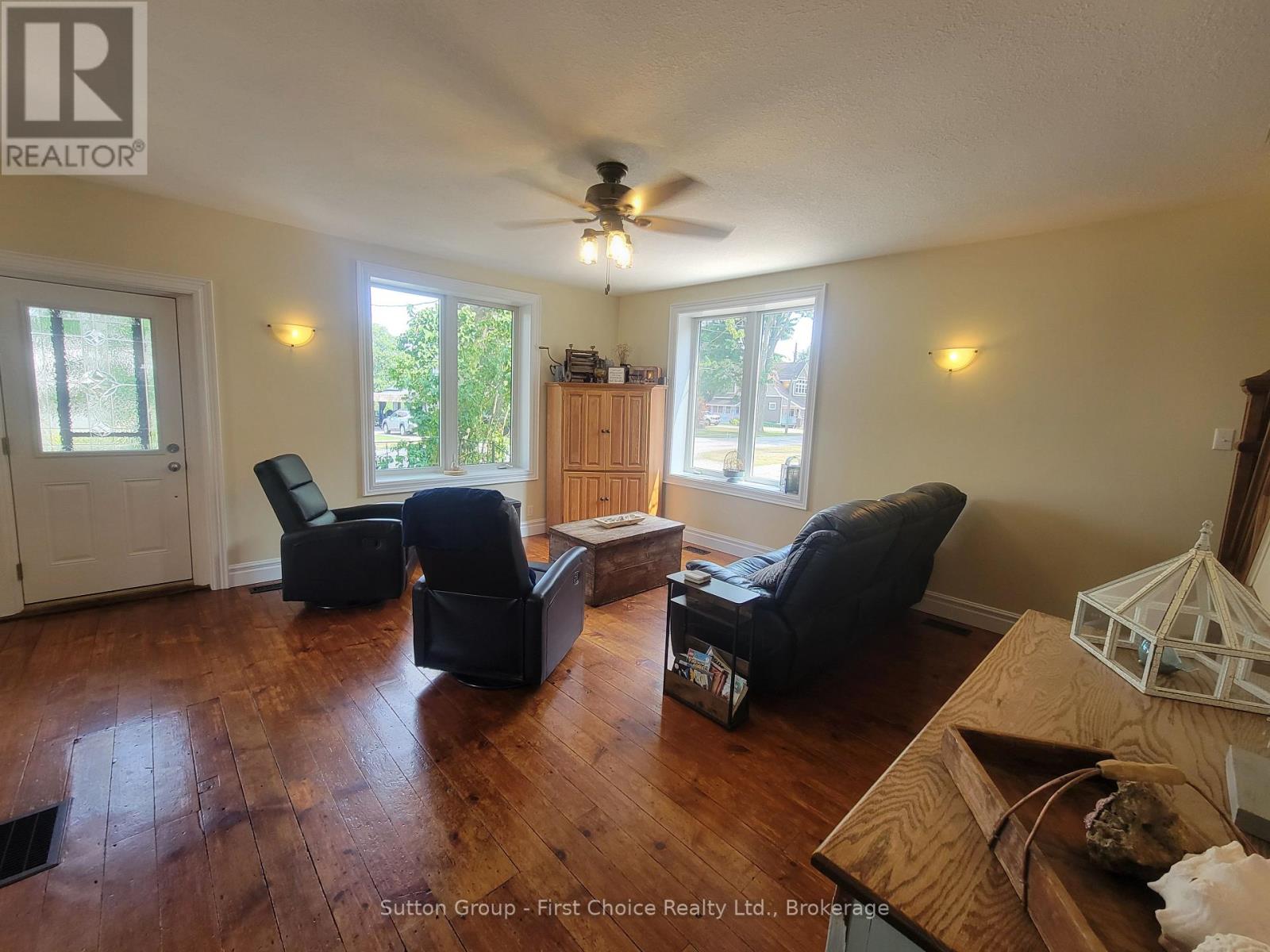 30 King Street N Property Photo 22