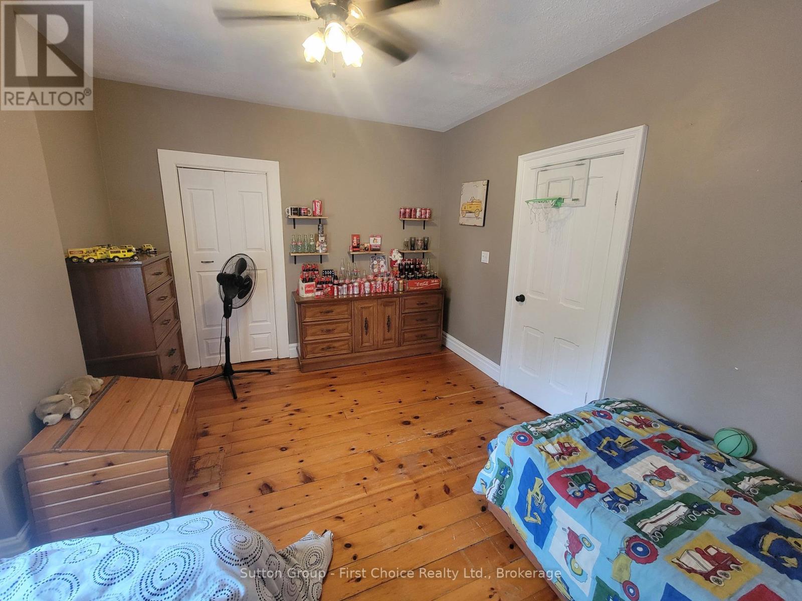 30 King Street N Property Photo 25