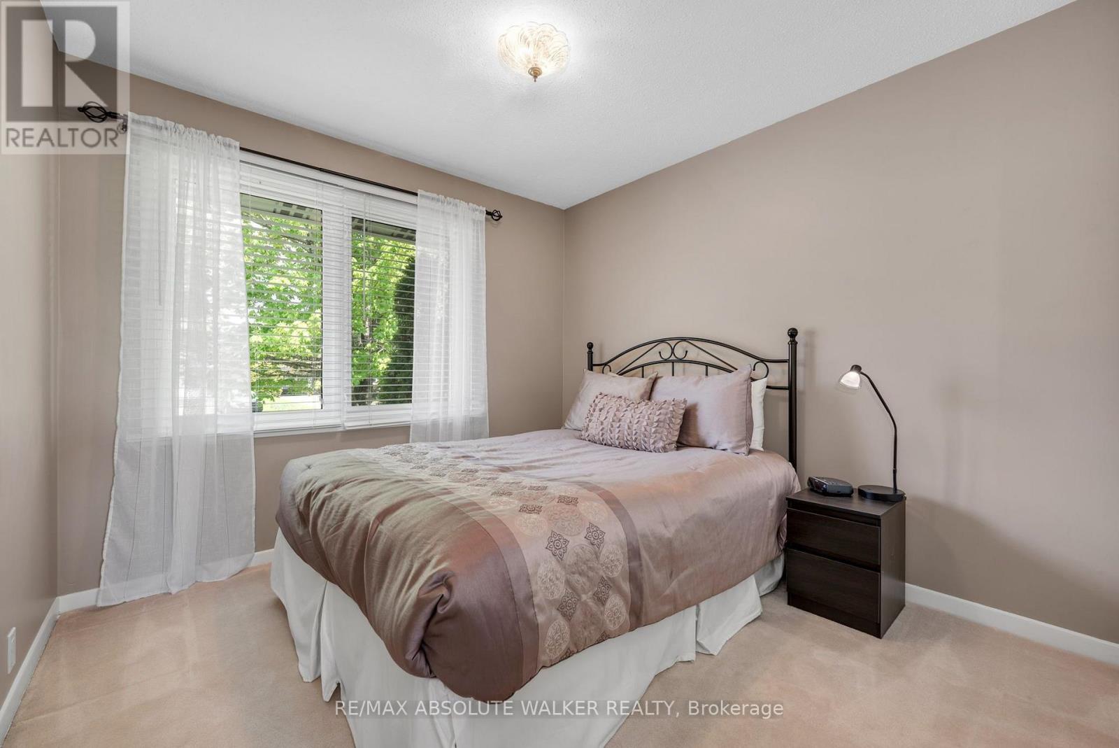 5 West Herrington Court Property Photo 5