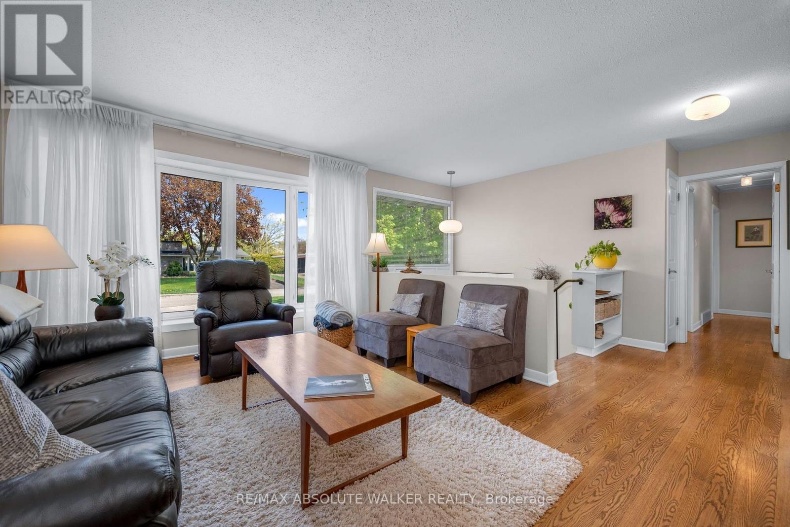 5 West Herrington Court Property Photo 12