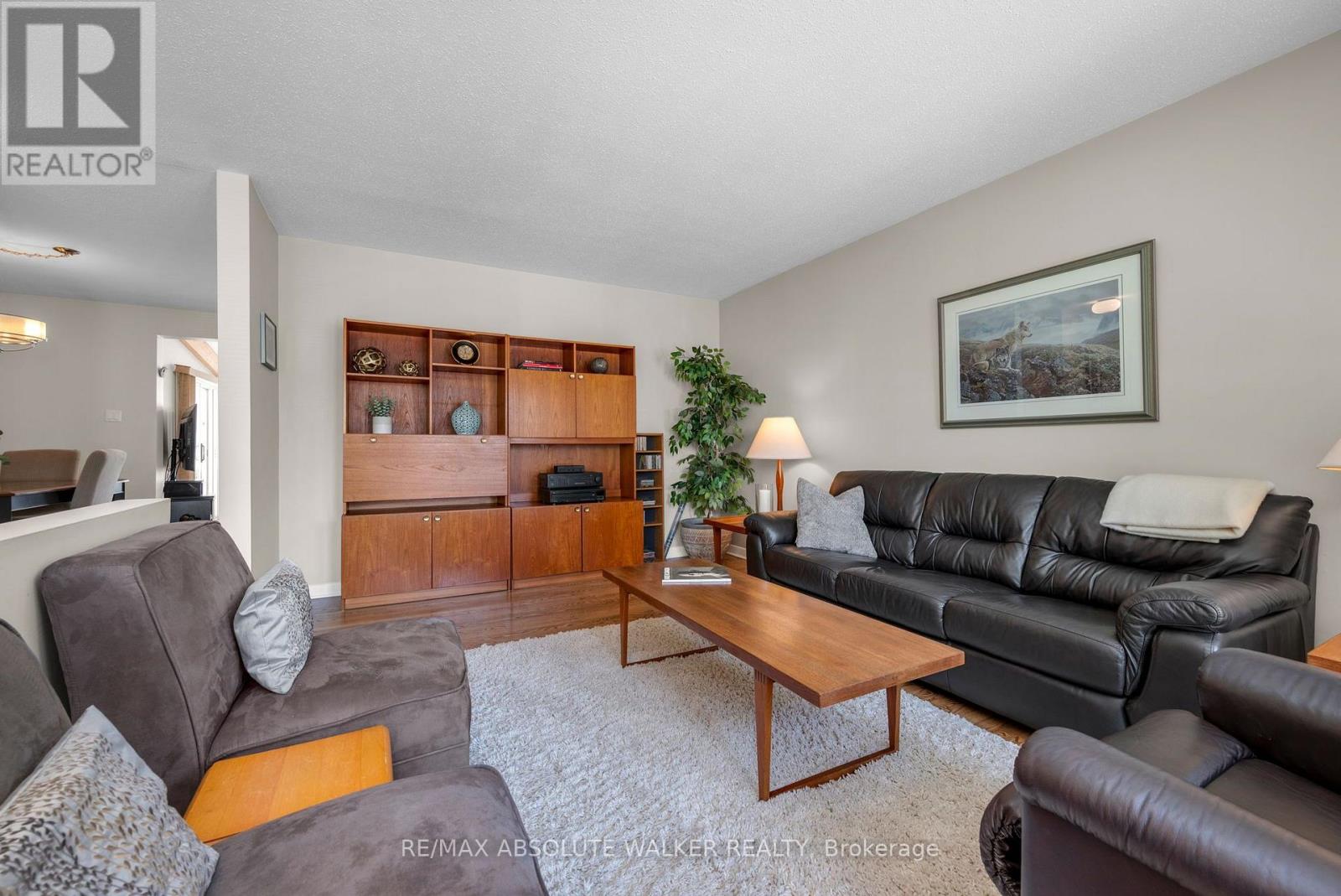 5 West Herrington Court Property Photo 13
