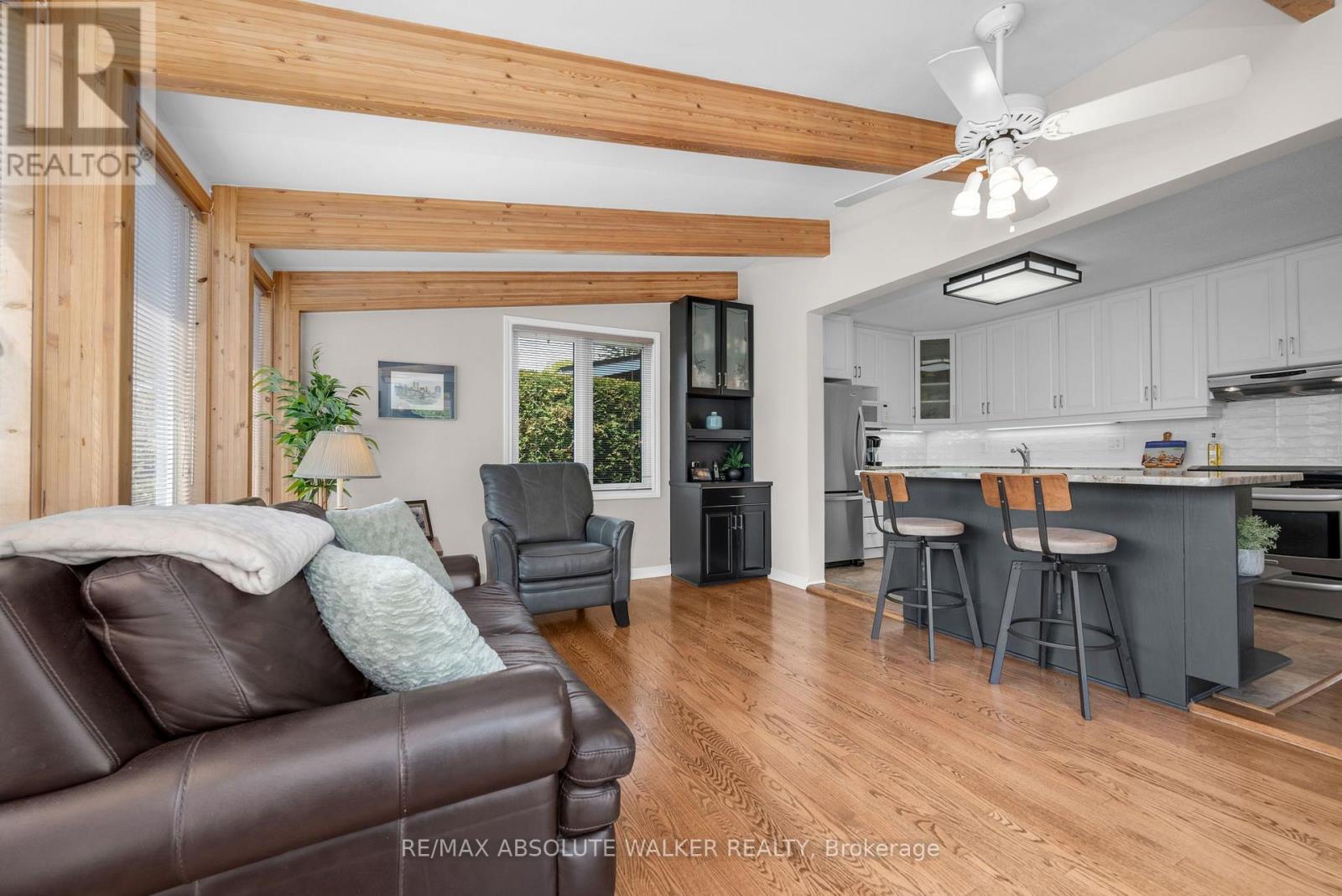 5 West Herrington Court Property Photo 23