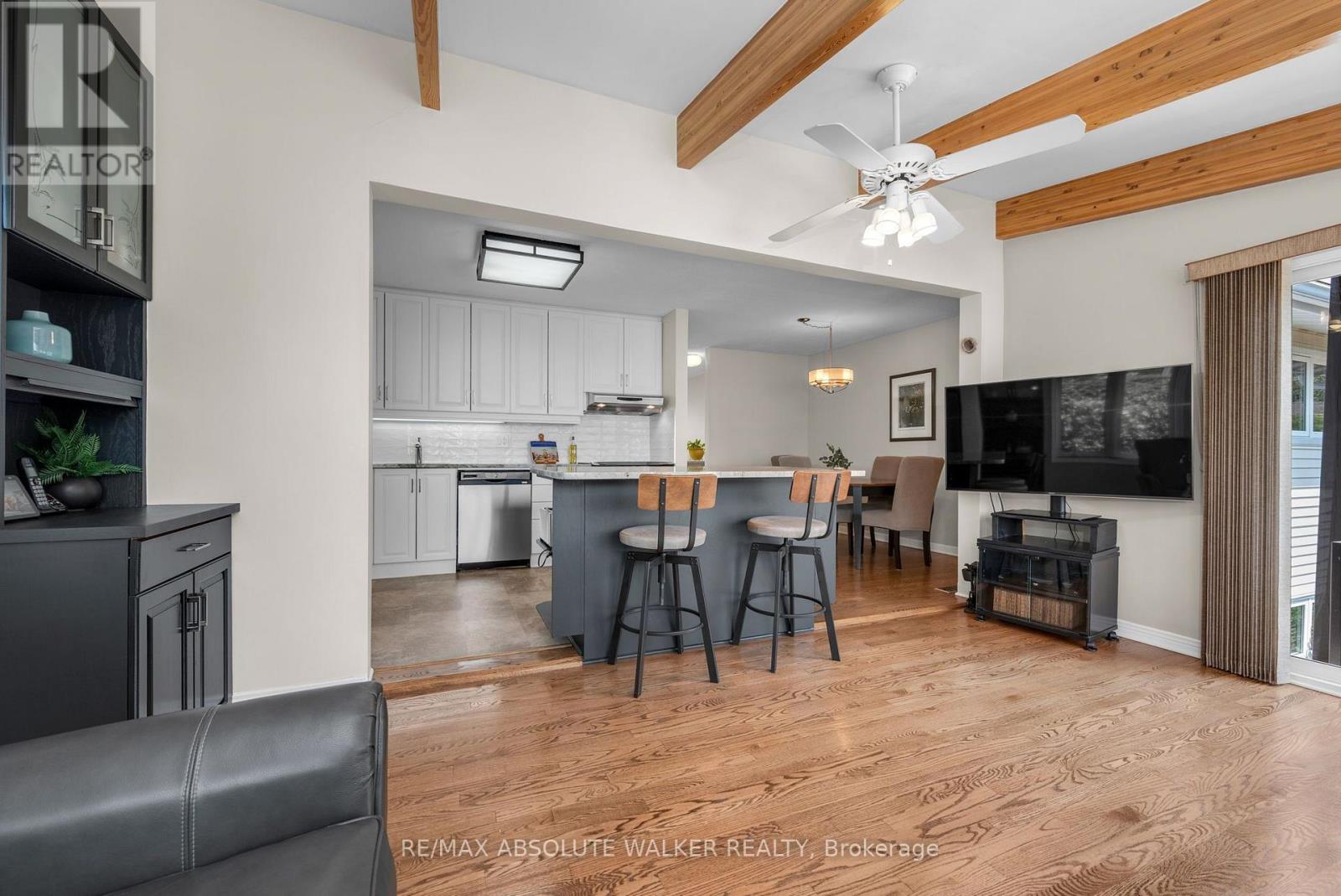5 West Herrington Court Property Photo 24