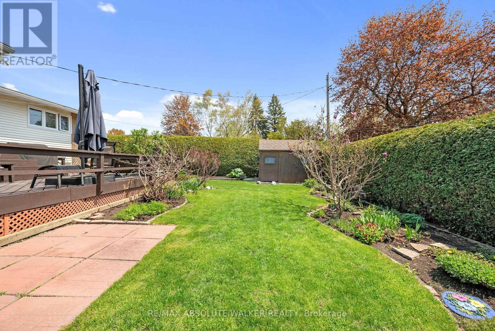 5 West Herrington Court Property Photo 47