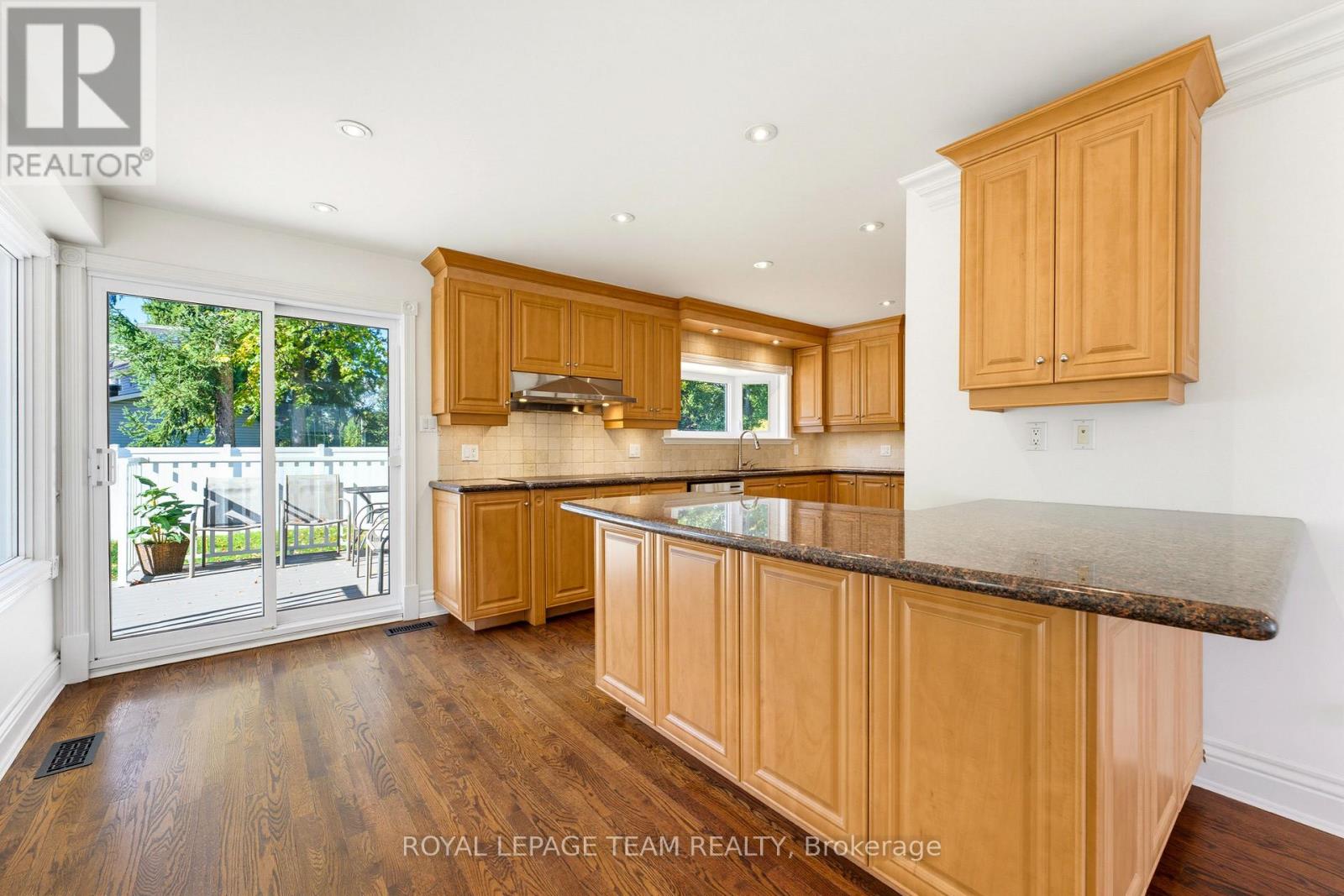 35 Mohawk Crescent Property Photo 10
