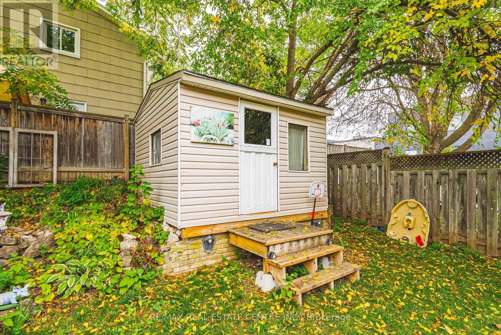 336 Morgan Avenue Property Photo 28