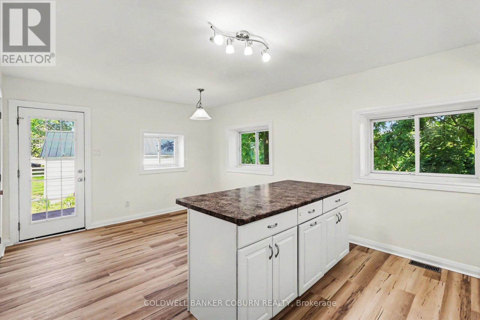 25 Mill Street Property Photo 15