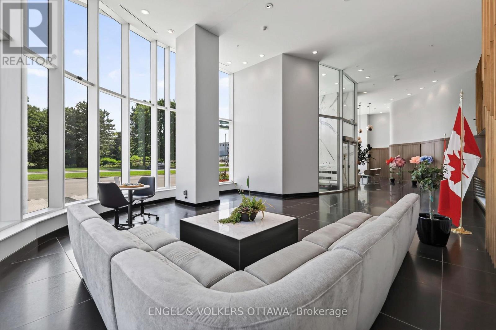 1503 - 805 Carling Avenue Property Photo 4
