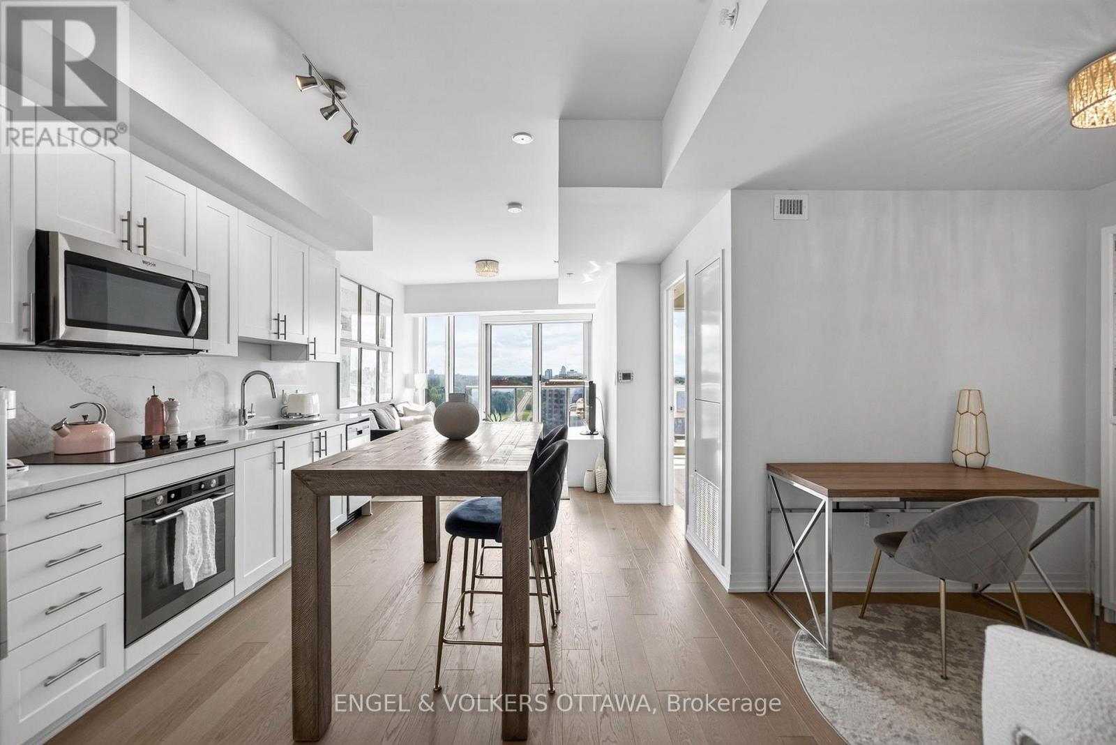 1503 - 805 Carling Avenue Property Photo 10