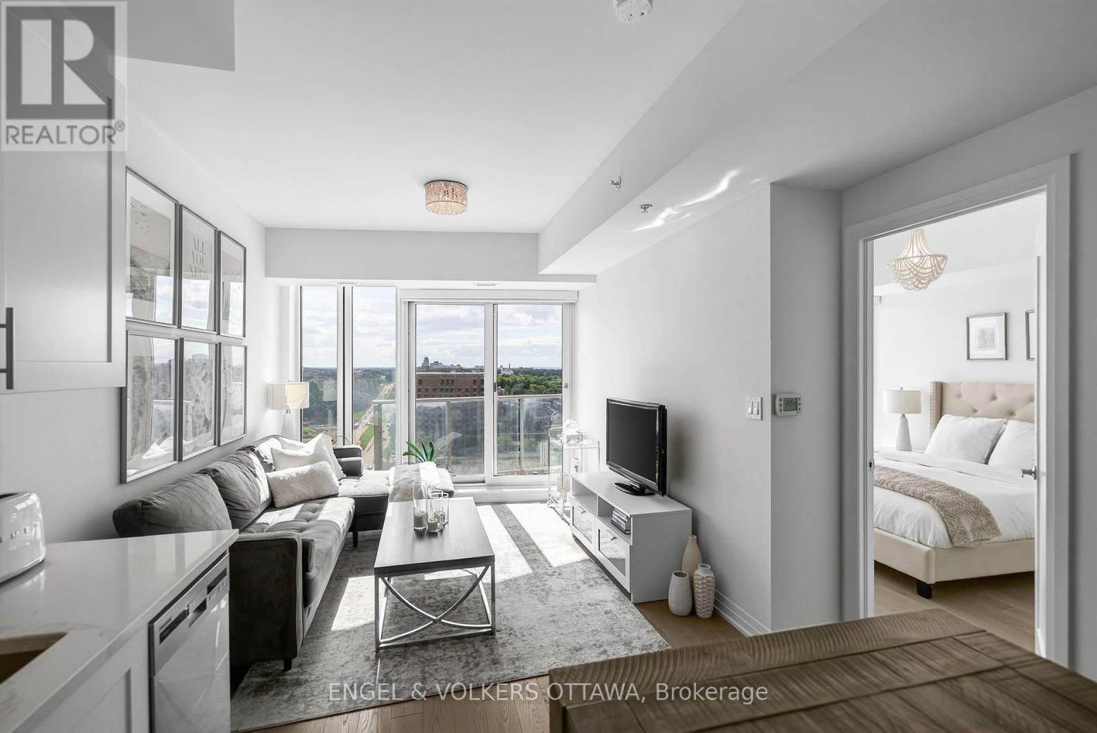 1503 - 805 Carling Avenue Property Photo 20