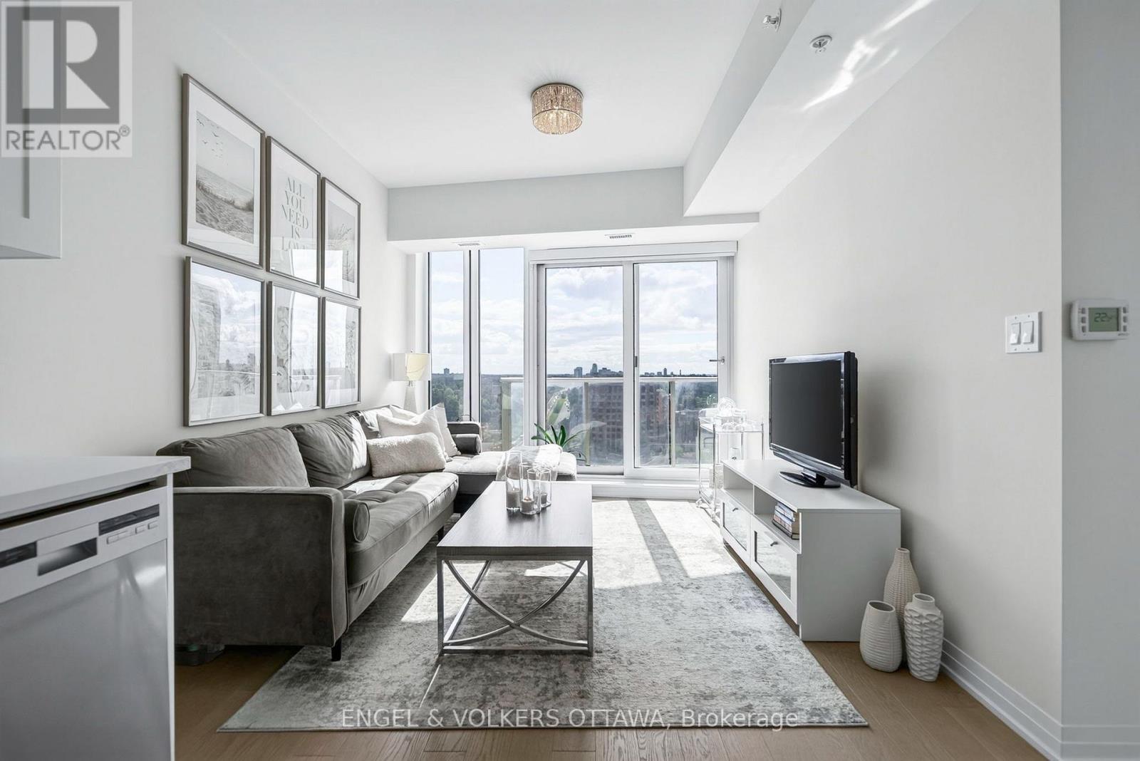 1503 - 805 Carling Avenue Property Photo 21