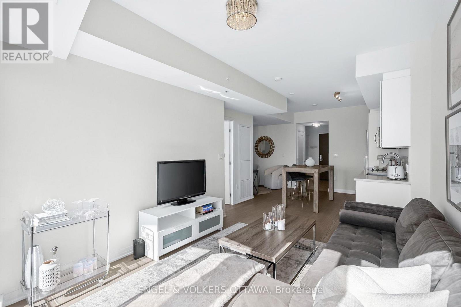 1503 - 805 Carling Avenue Property Photo 23