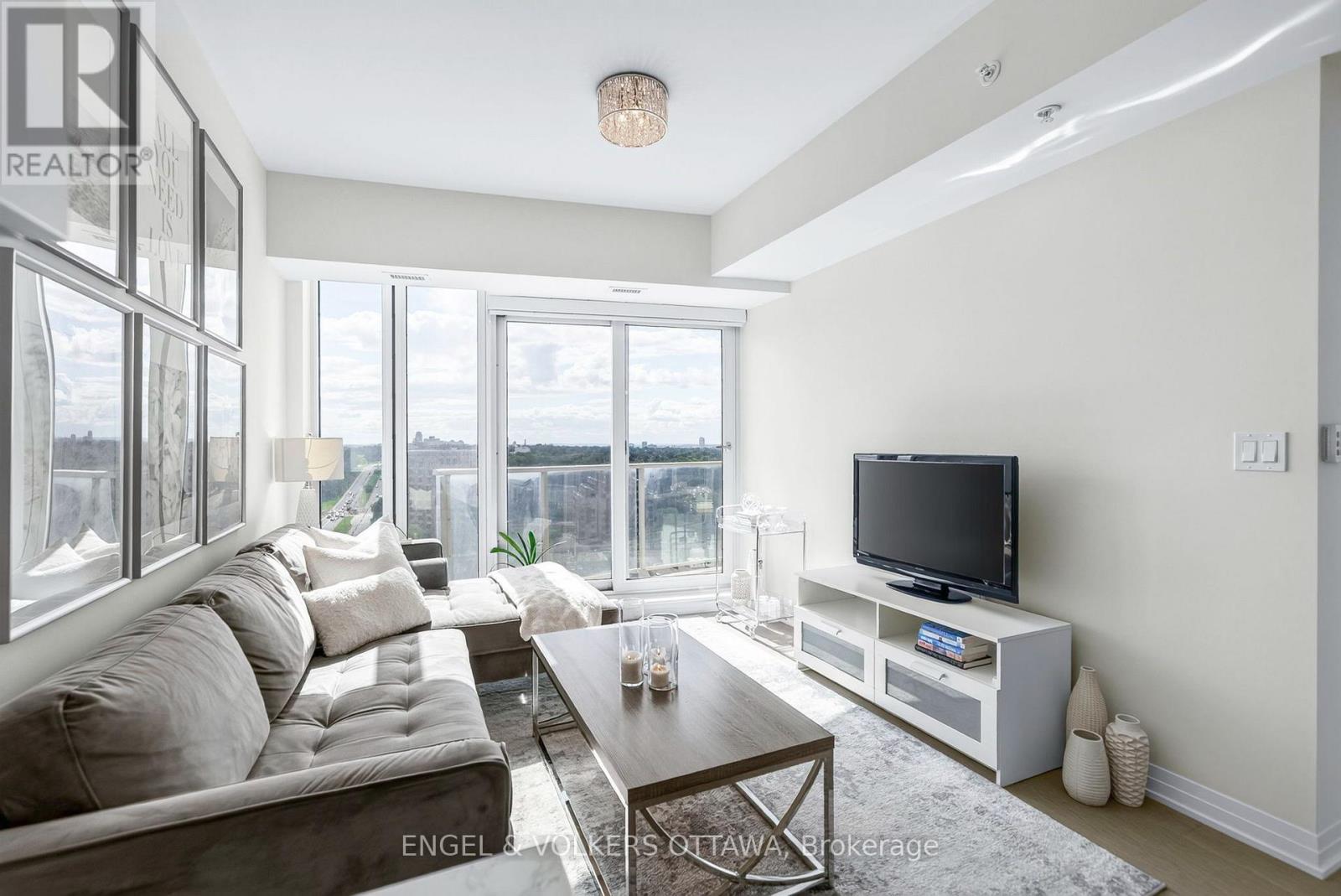 1503 - 805 Carling Avenue Property Photo 24
