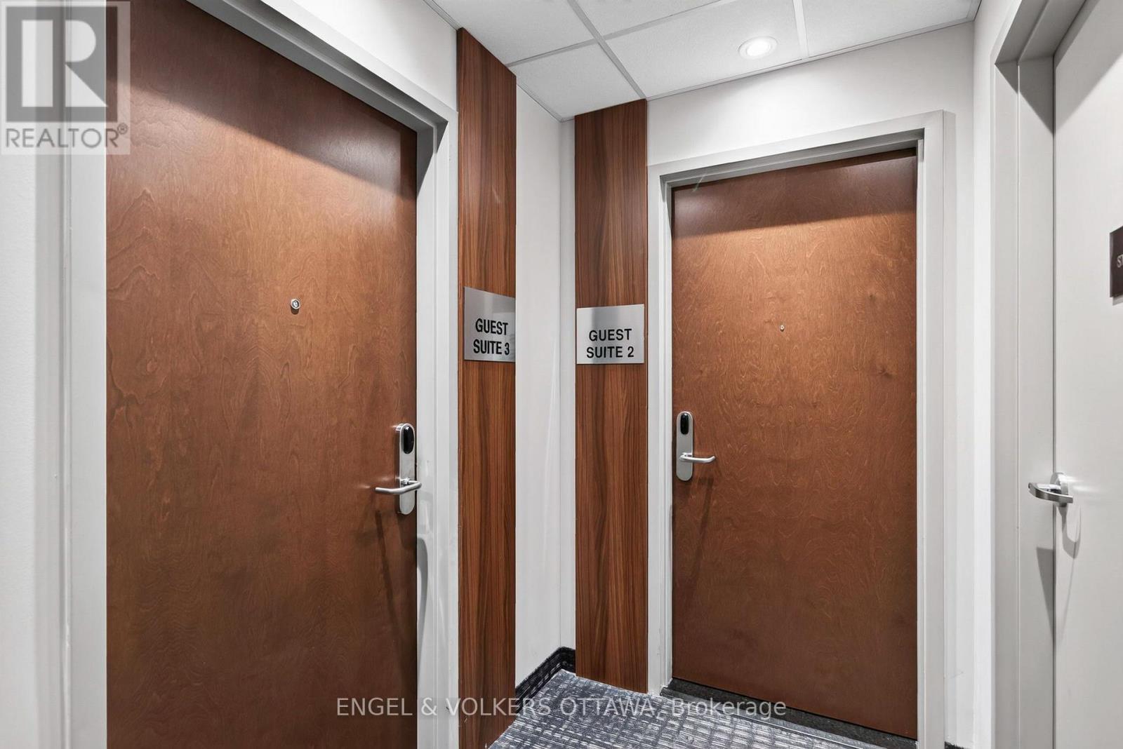 1503 - 805 Carling Avenue Property Photo 32