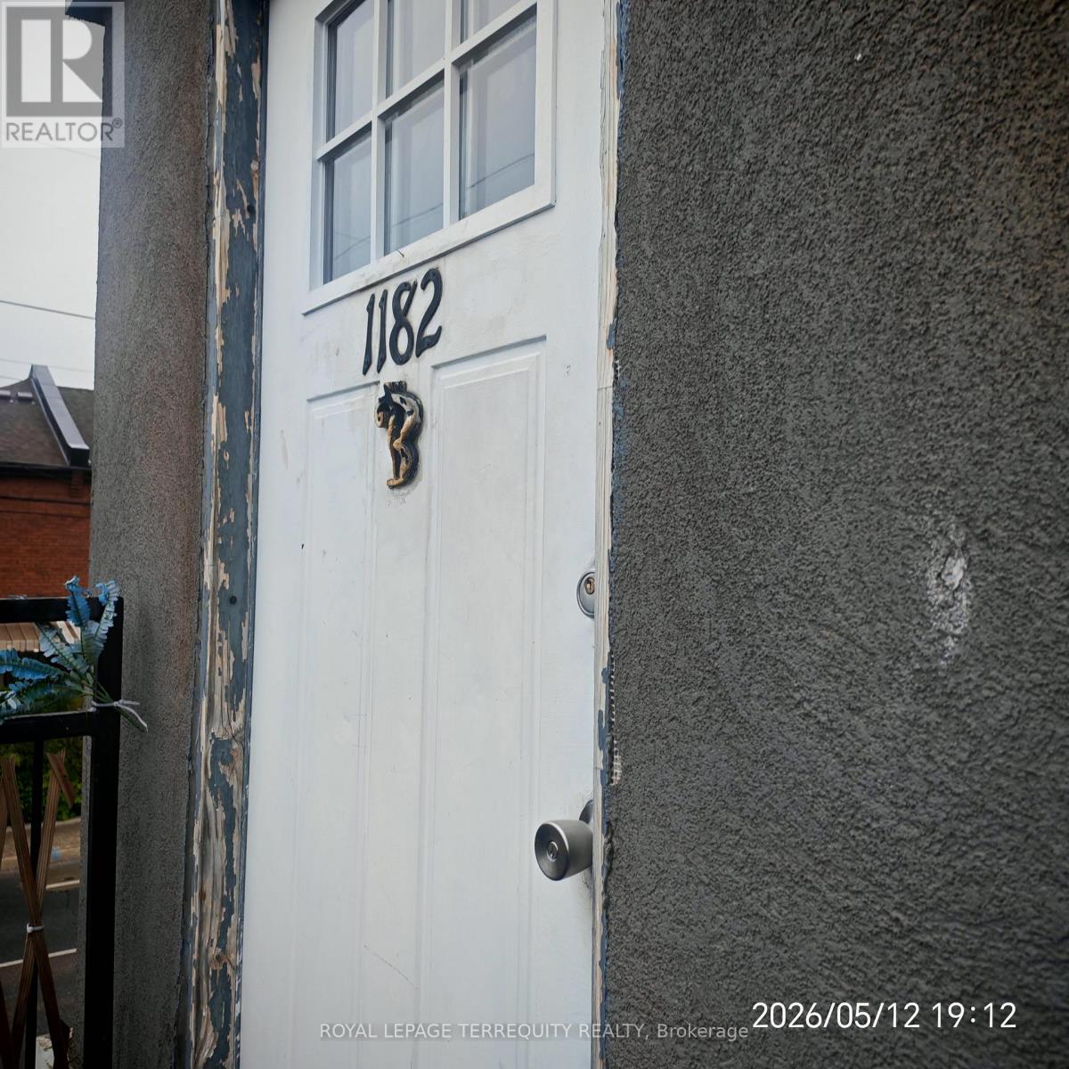 B - 1182 Cannon Street E Property Photo 3