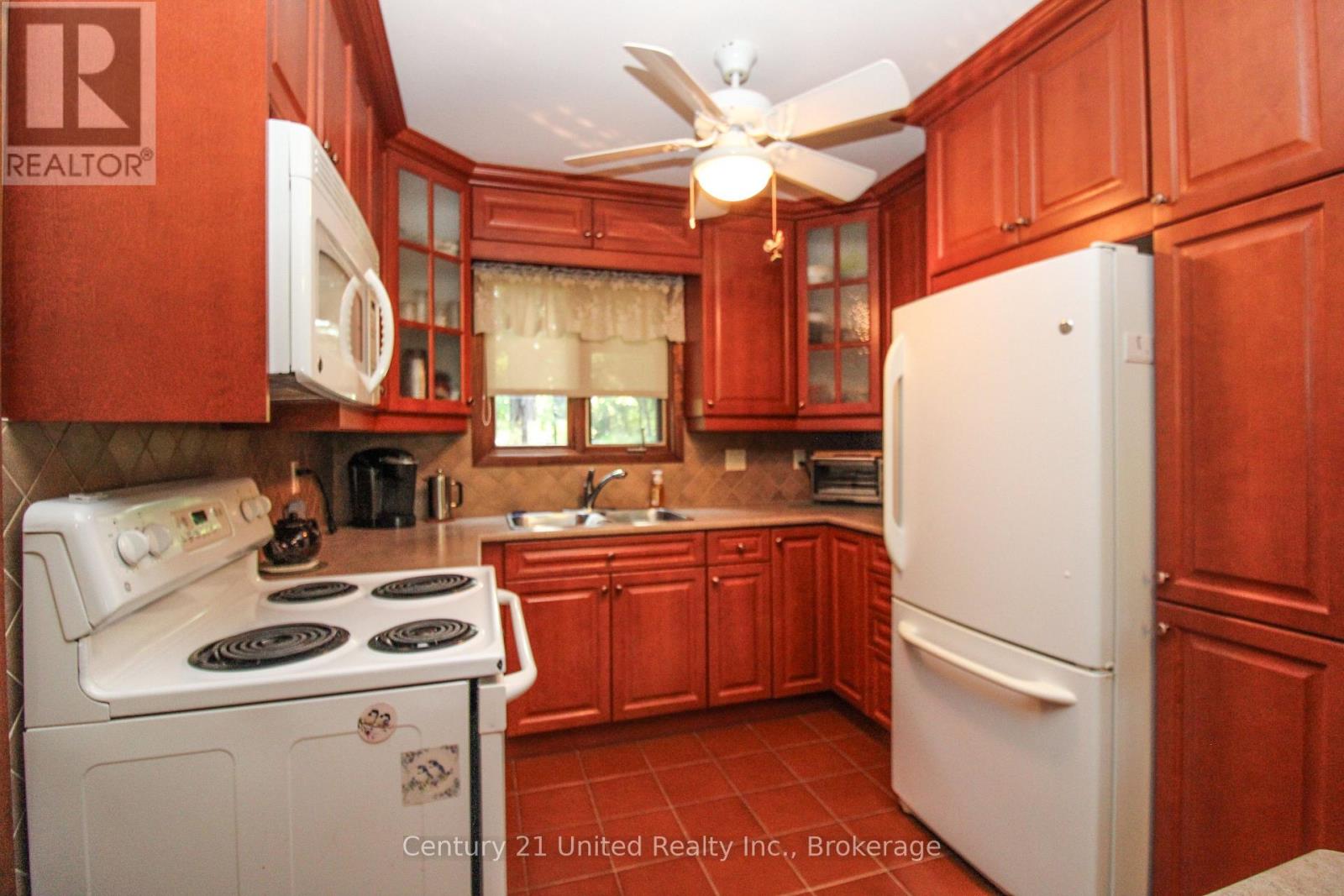 395 Sawmill Road Property Photo 18