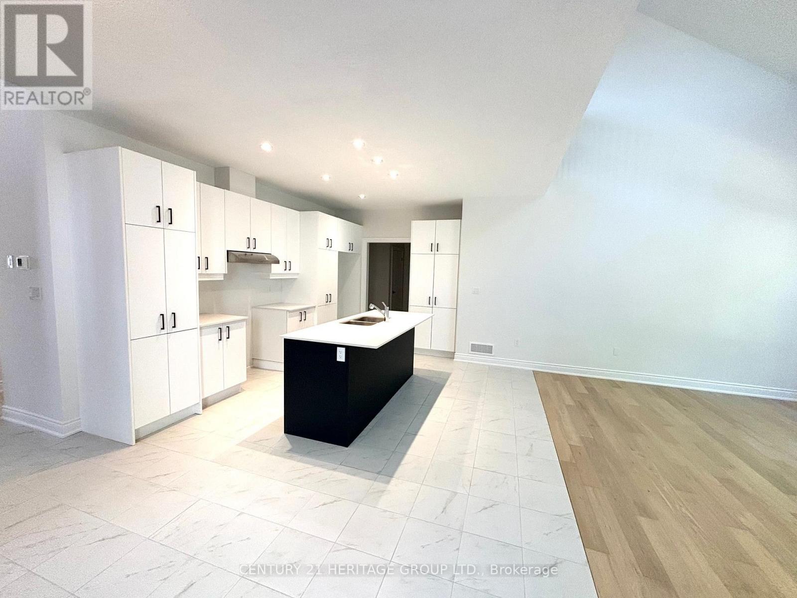 130 Beacon Drive Property Photo 7
