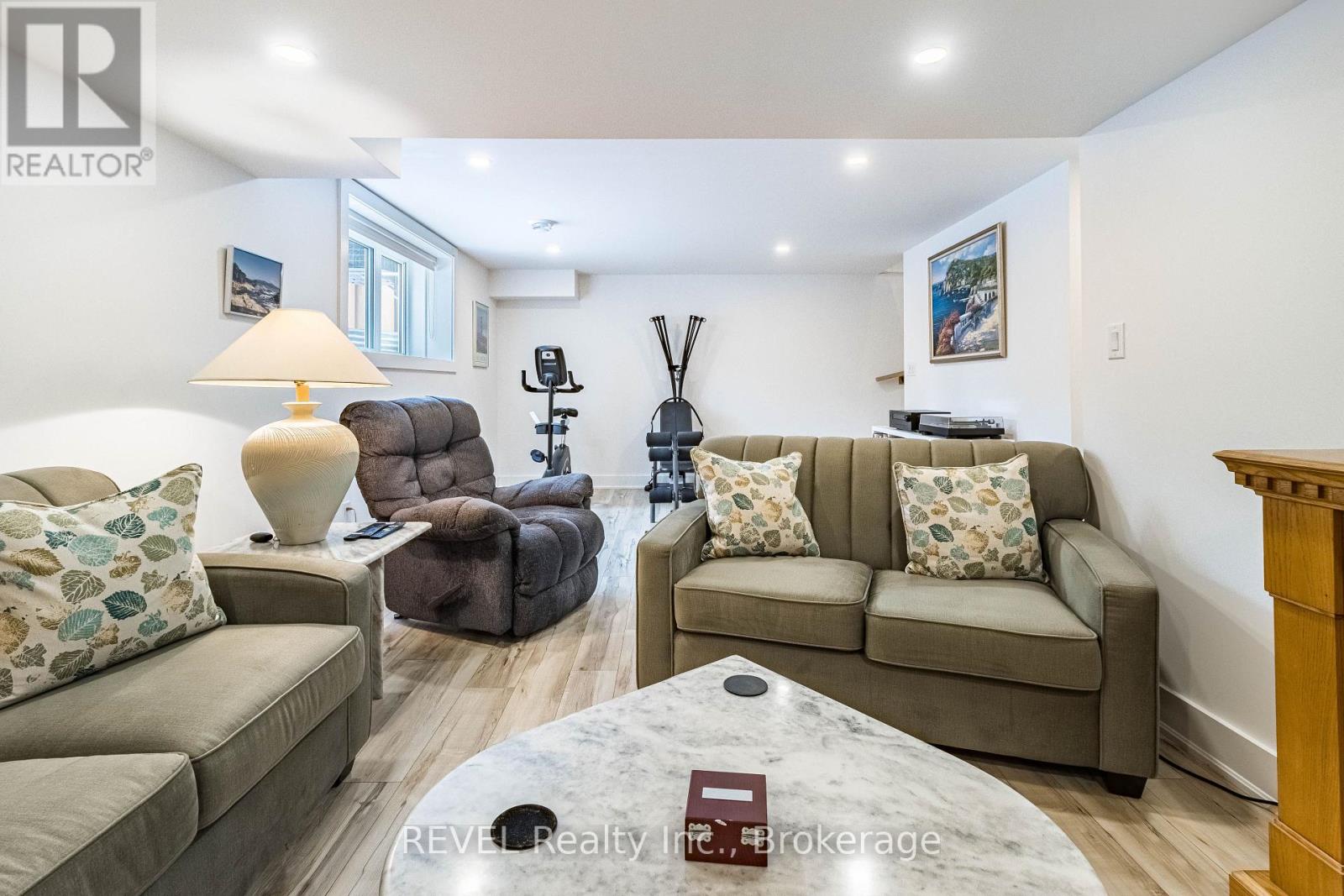 18 Princeton Common Street Property Photo 34