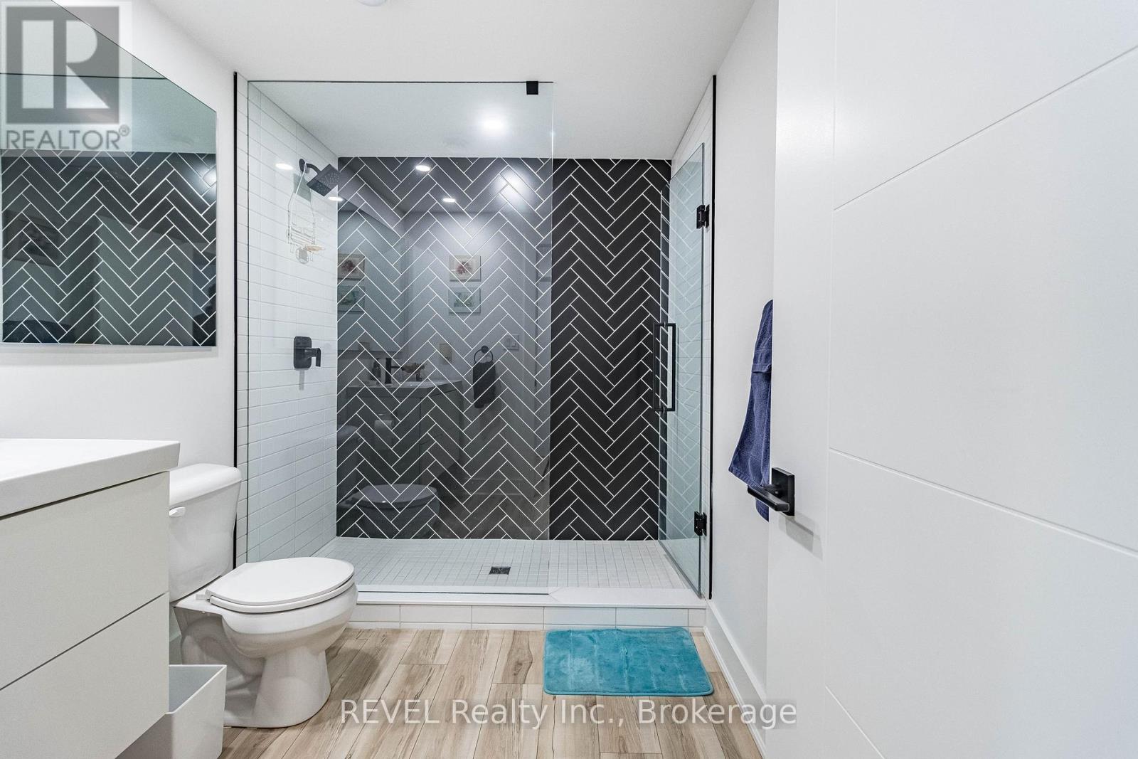 18 Princeton Common Street Property Photo 37