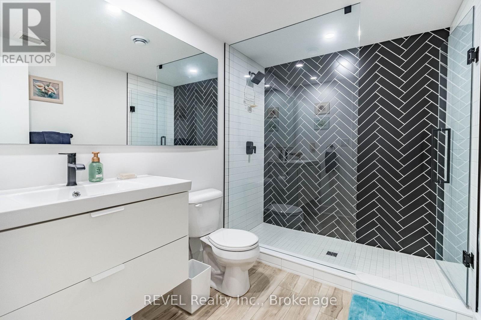 18 Princeton Common Street Property Photo 38