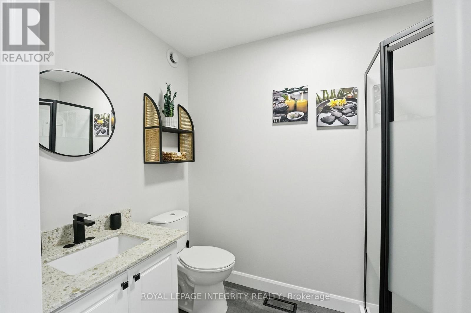36 Frontenac Boulevard Property Photo 16