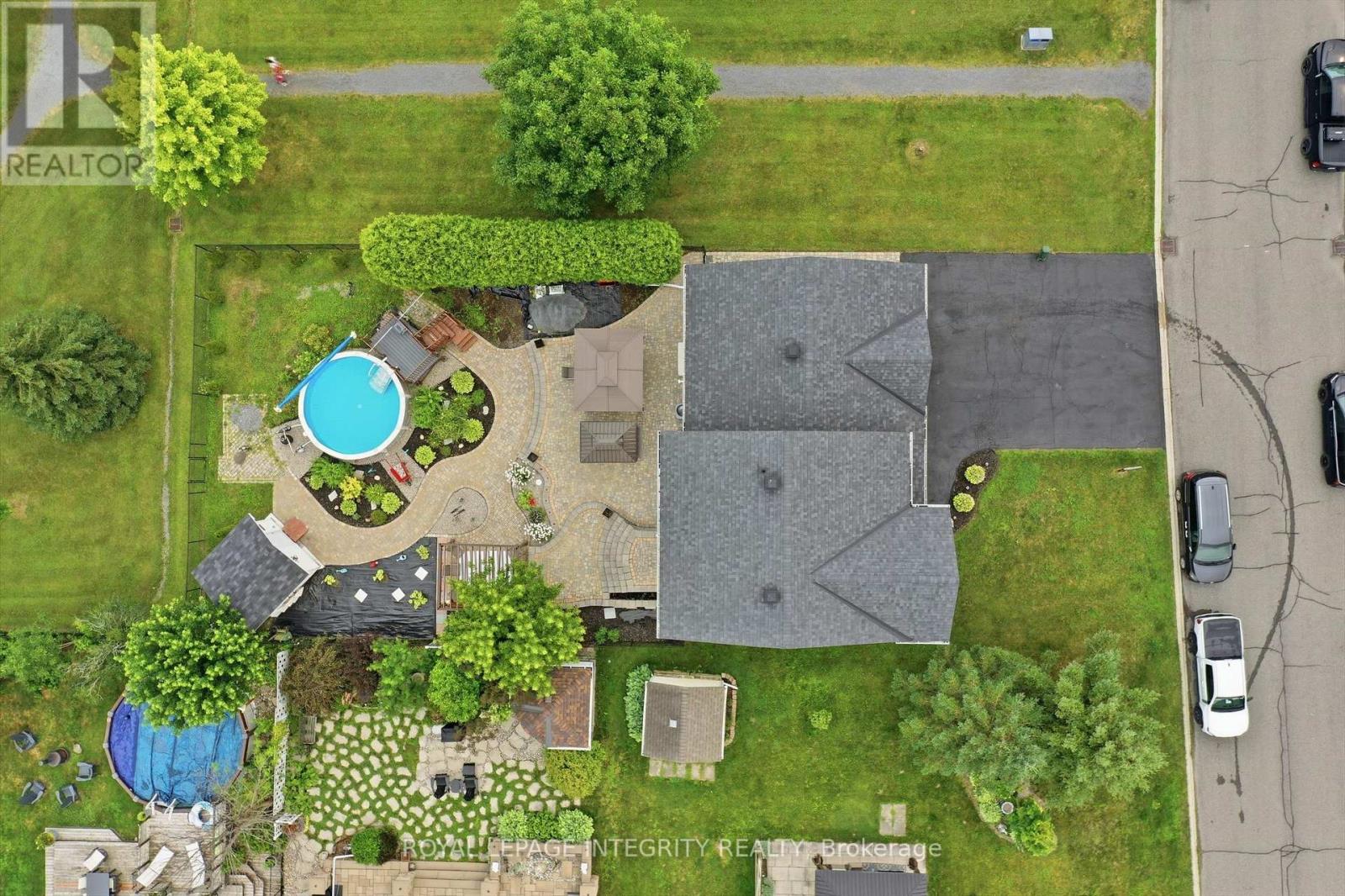 36 Frontenac Boulevard Property Photo 44