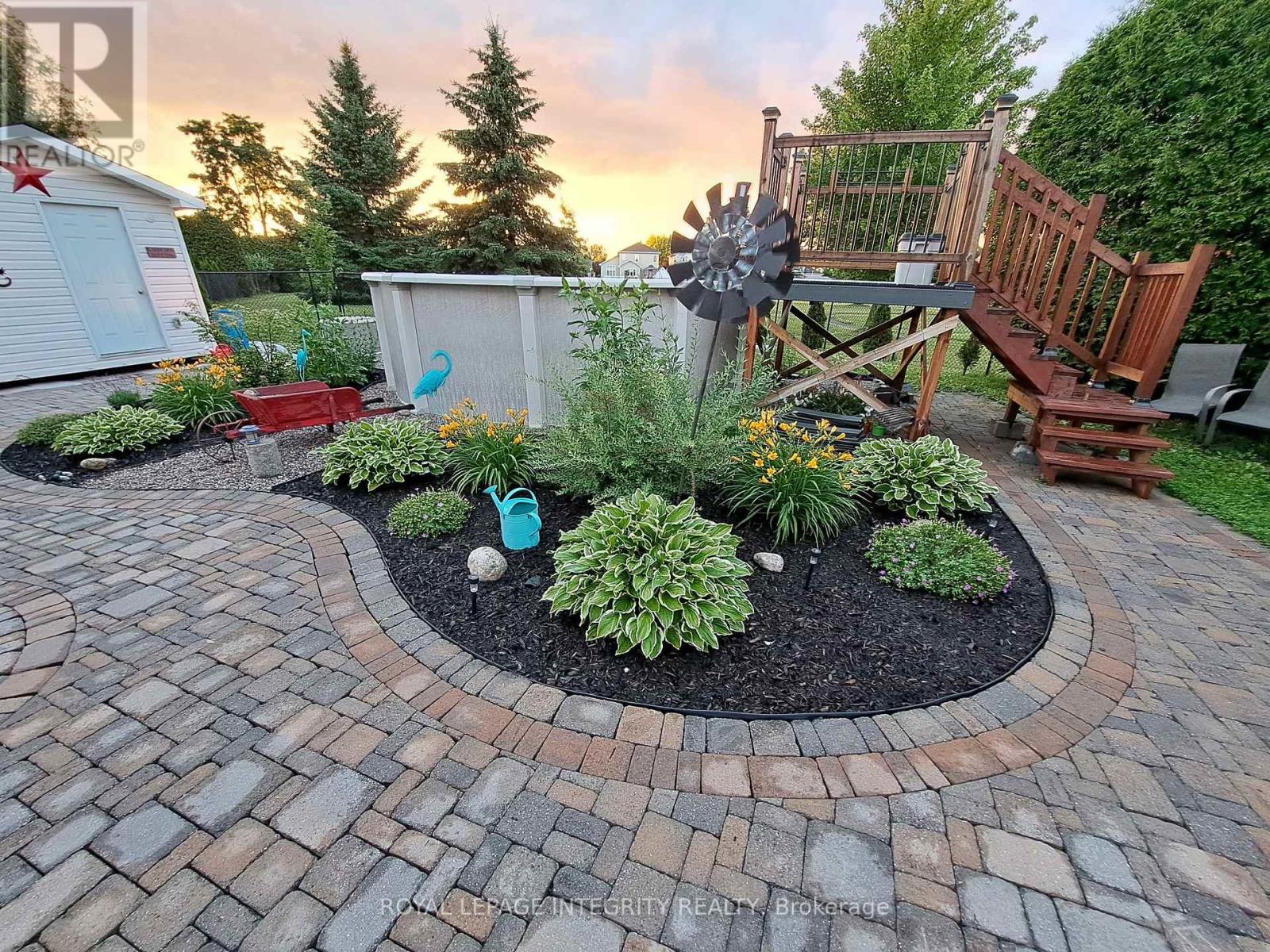 36 Frontenac Boulevard Property Photo 46
