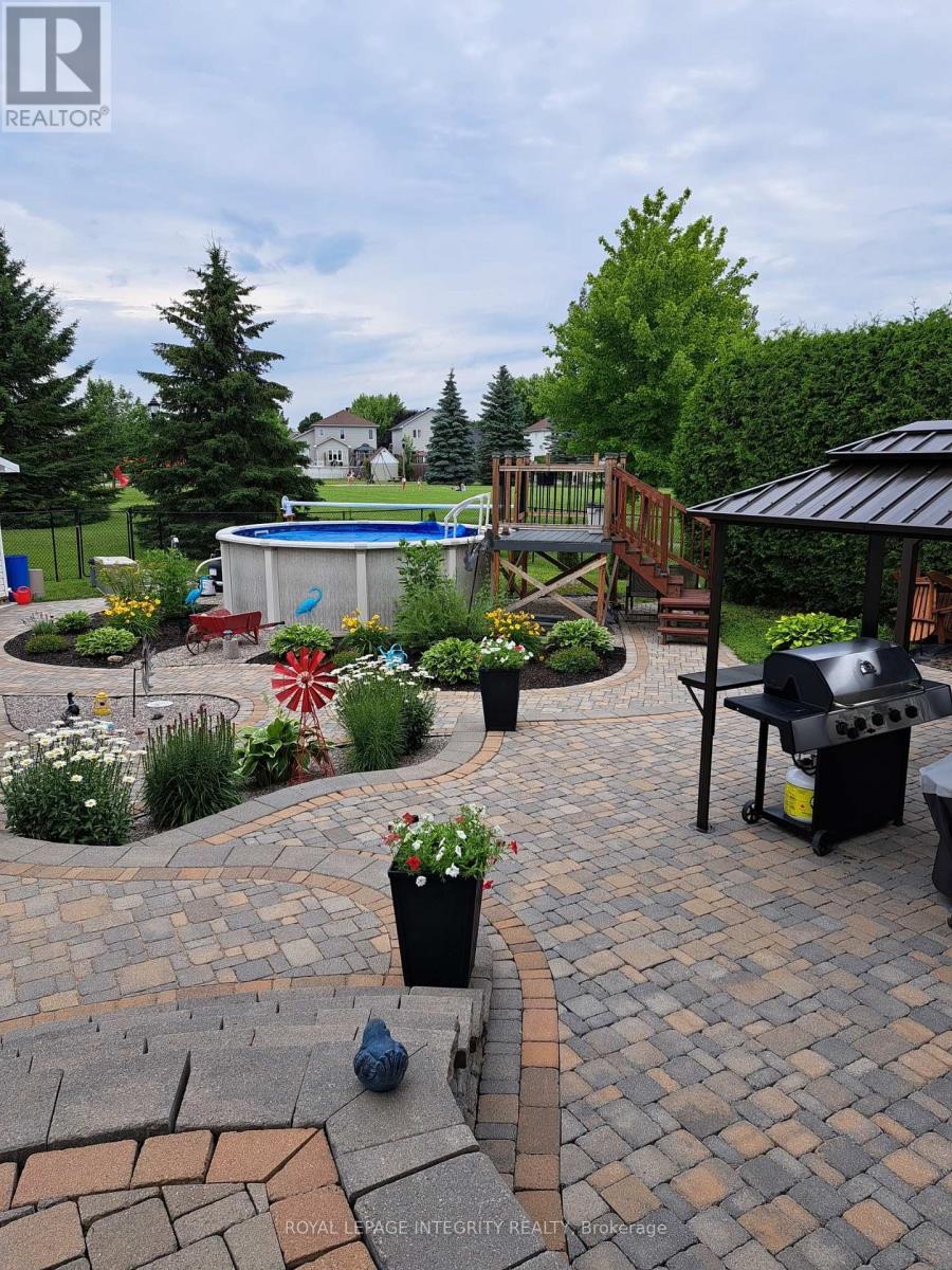 36 Frontenac Boulevard Property Photo 48