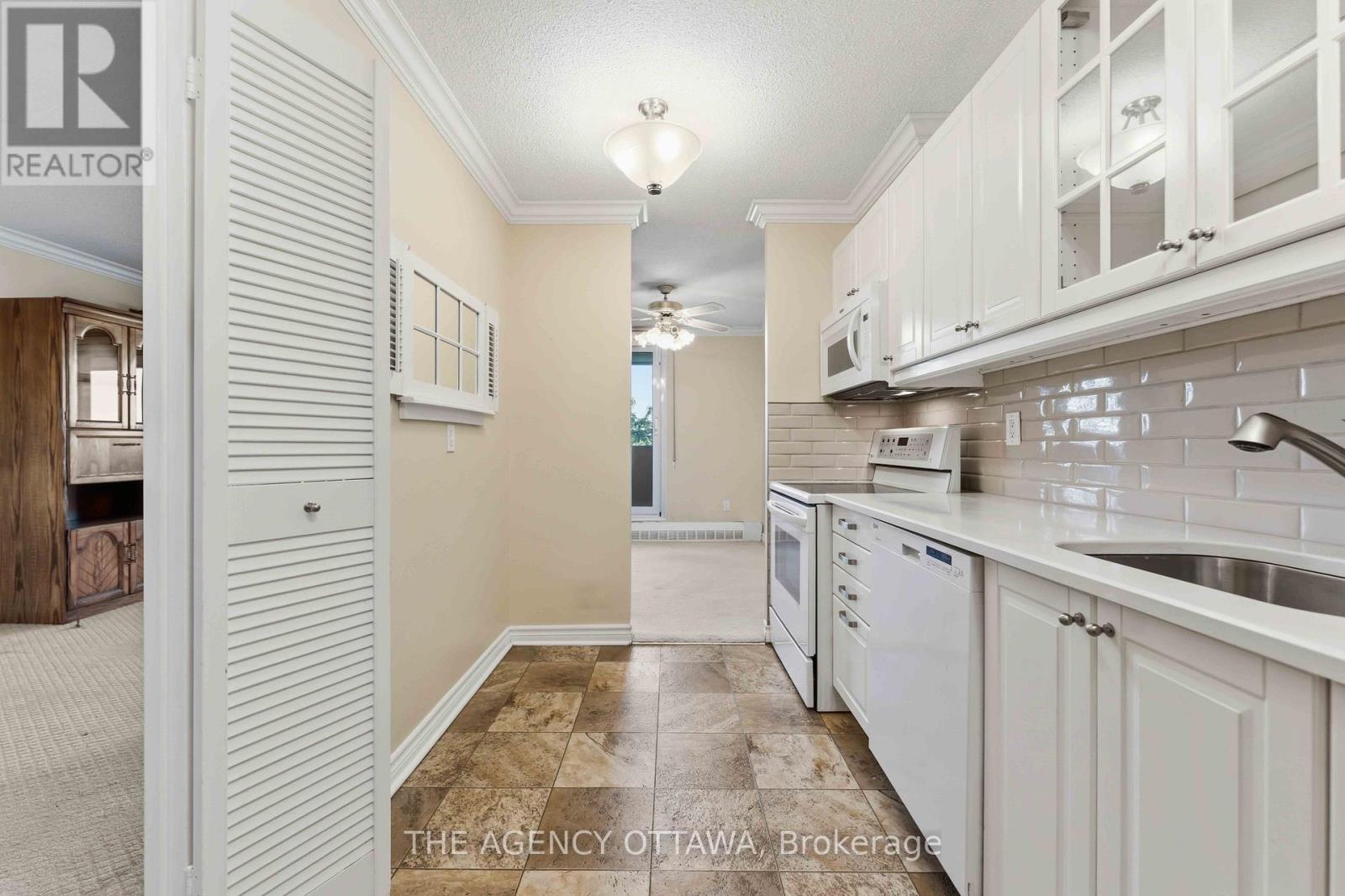 703 - 1785 Frobisher Lane Property Photo 9