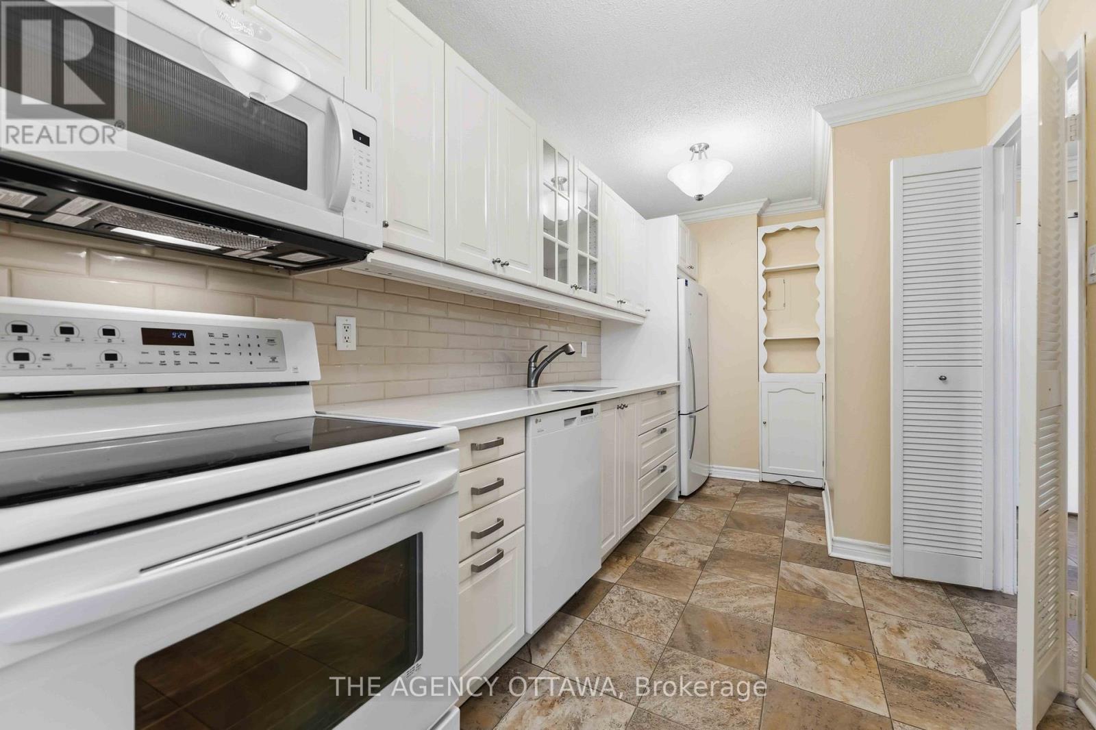 703 - 1785 Frobisher Lane Property Photo 10