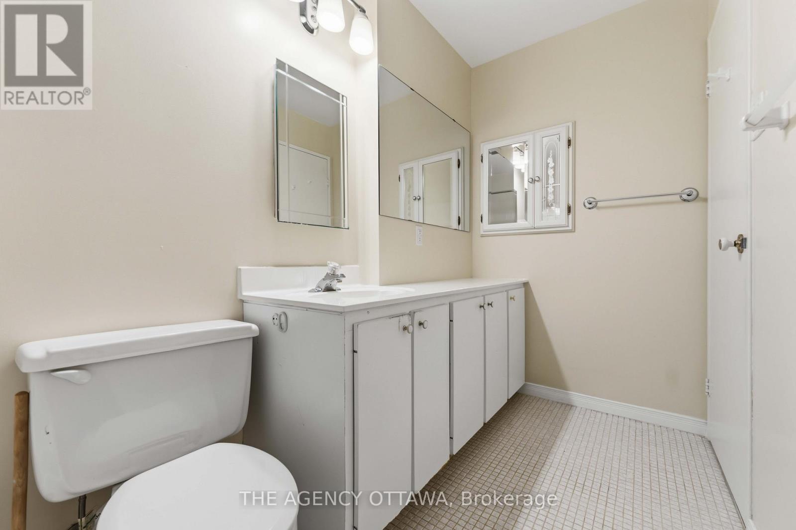 703 - 1785 Frobisher Lane Property Photo 22