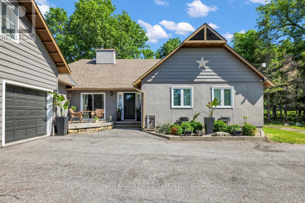 2060 Fifth Line Road Property Photo 4