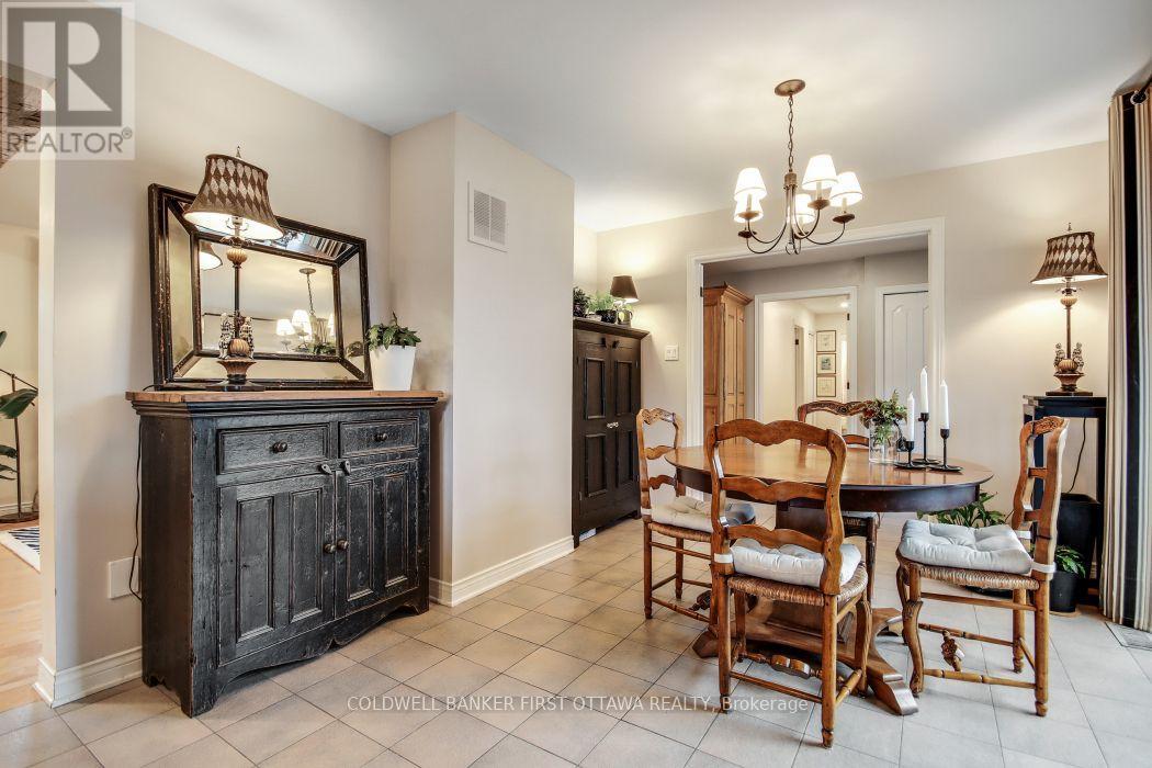 2060 Fifth Line Road Property Photo 11