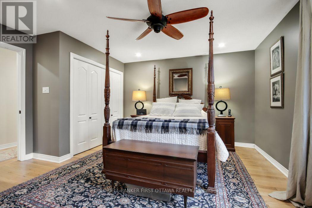 2060 Fifth Line Road Property Photo 20