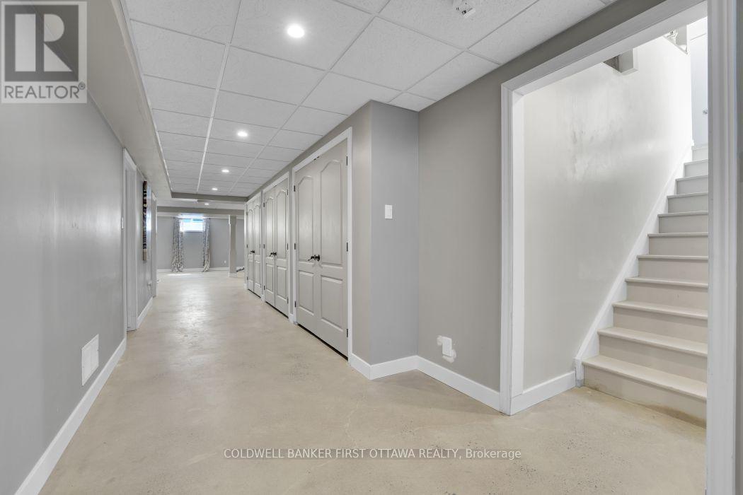 2060 Fifth Line Road Property Photo 28
