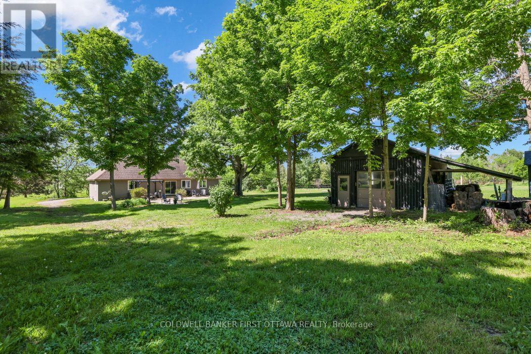 2060 Fifth Line Road Property Photo 35