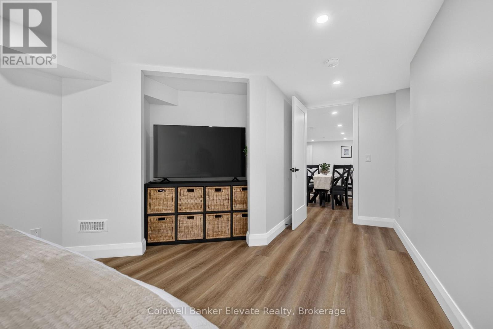 111 Kingswood Drive Property Photo 49