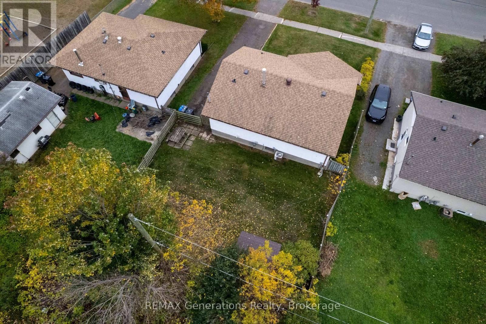 403 Churchill Drive W Property Photo 23