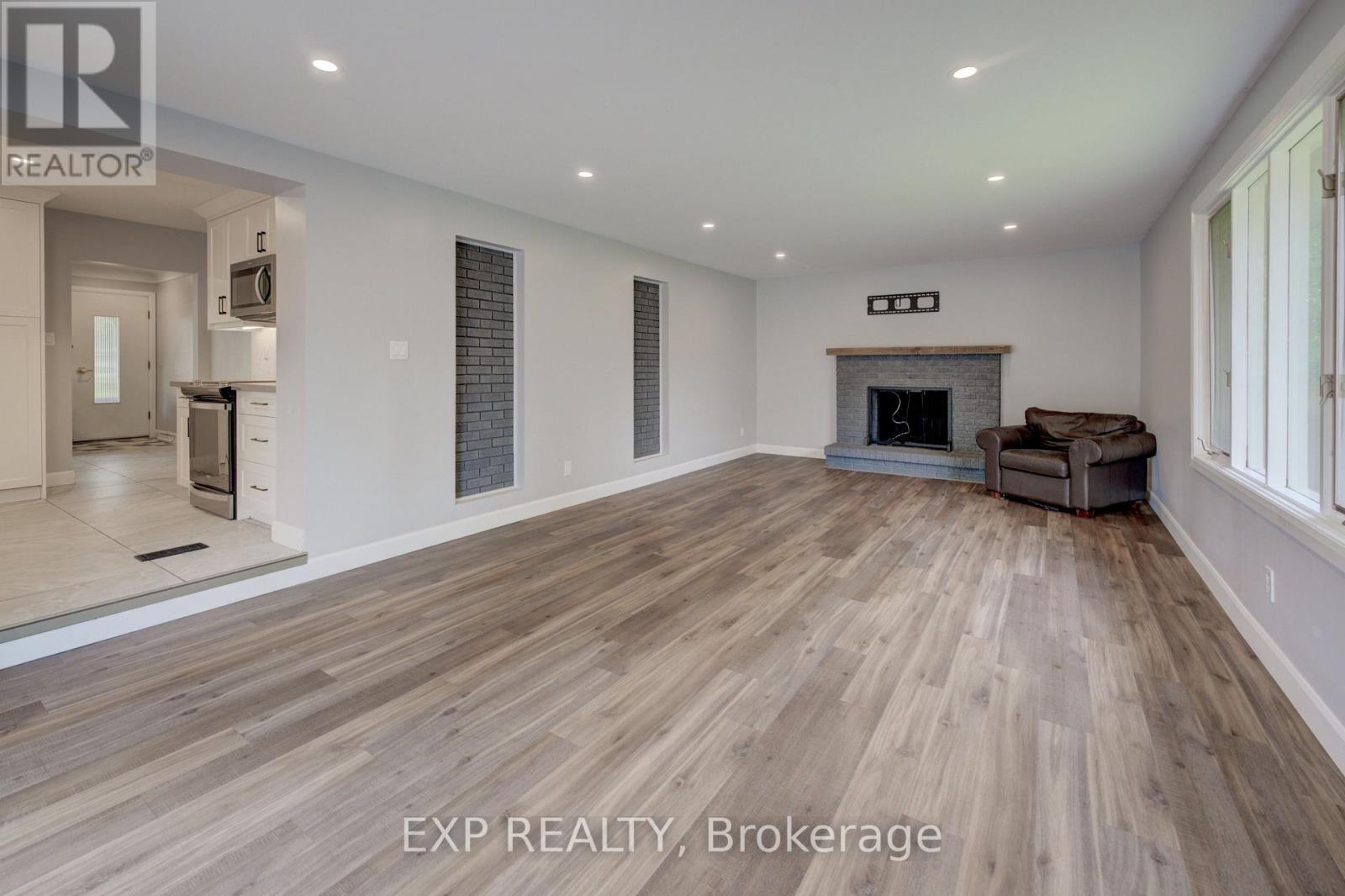 244 Royal Street Property Photo 17