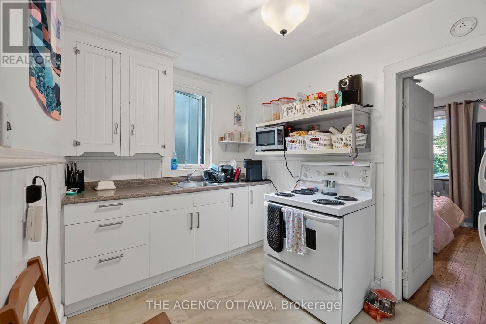 64 Bayswater Avenue Property Photo 28