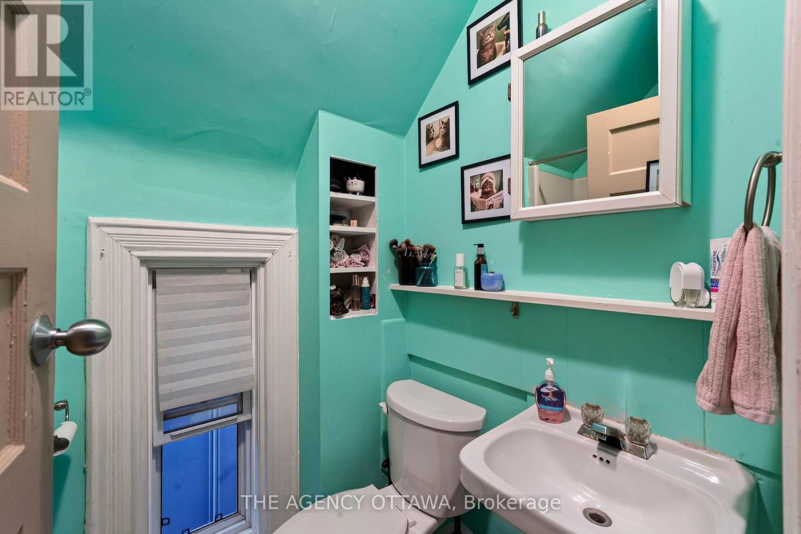 64 Bayswater Avenue Property Photo 33