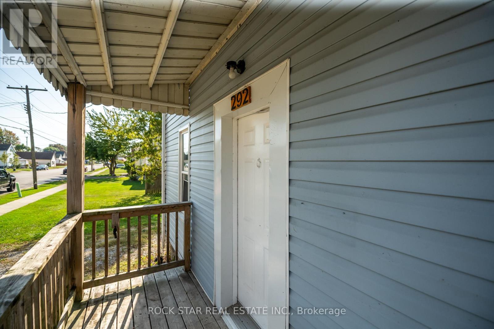 292 Fares Street Property Photo 6