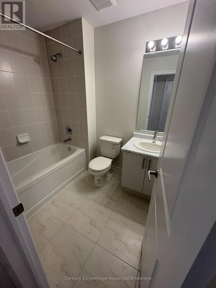 1058 Periwinkle Crescent Property Photo 25