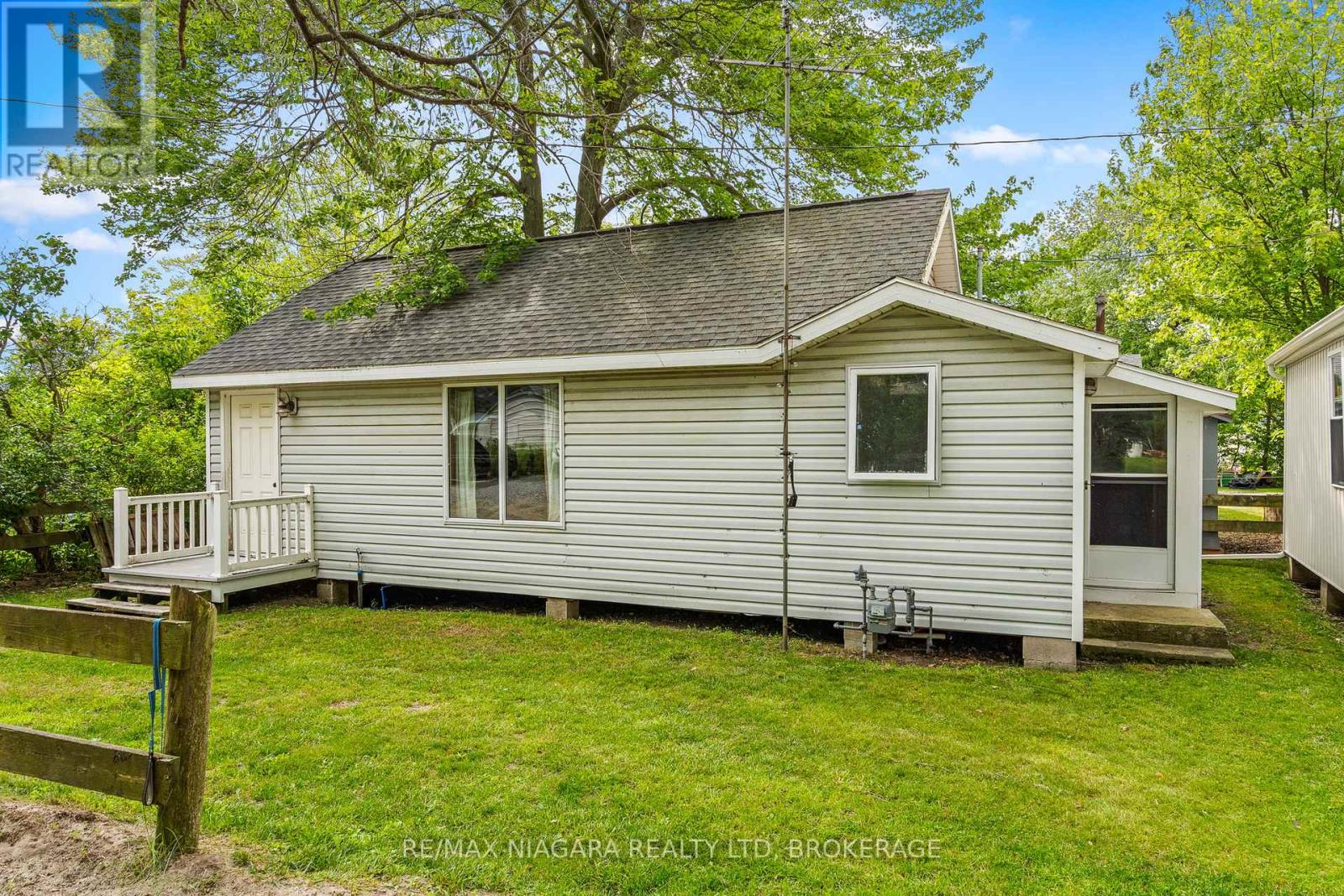 12213 Lakeshore Road Property Photo 3