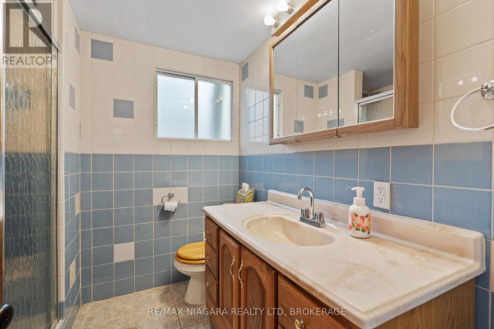 12213 Lakeshore Road Property Photo 11