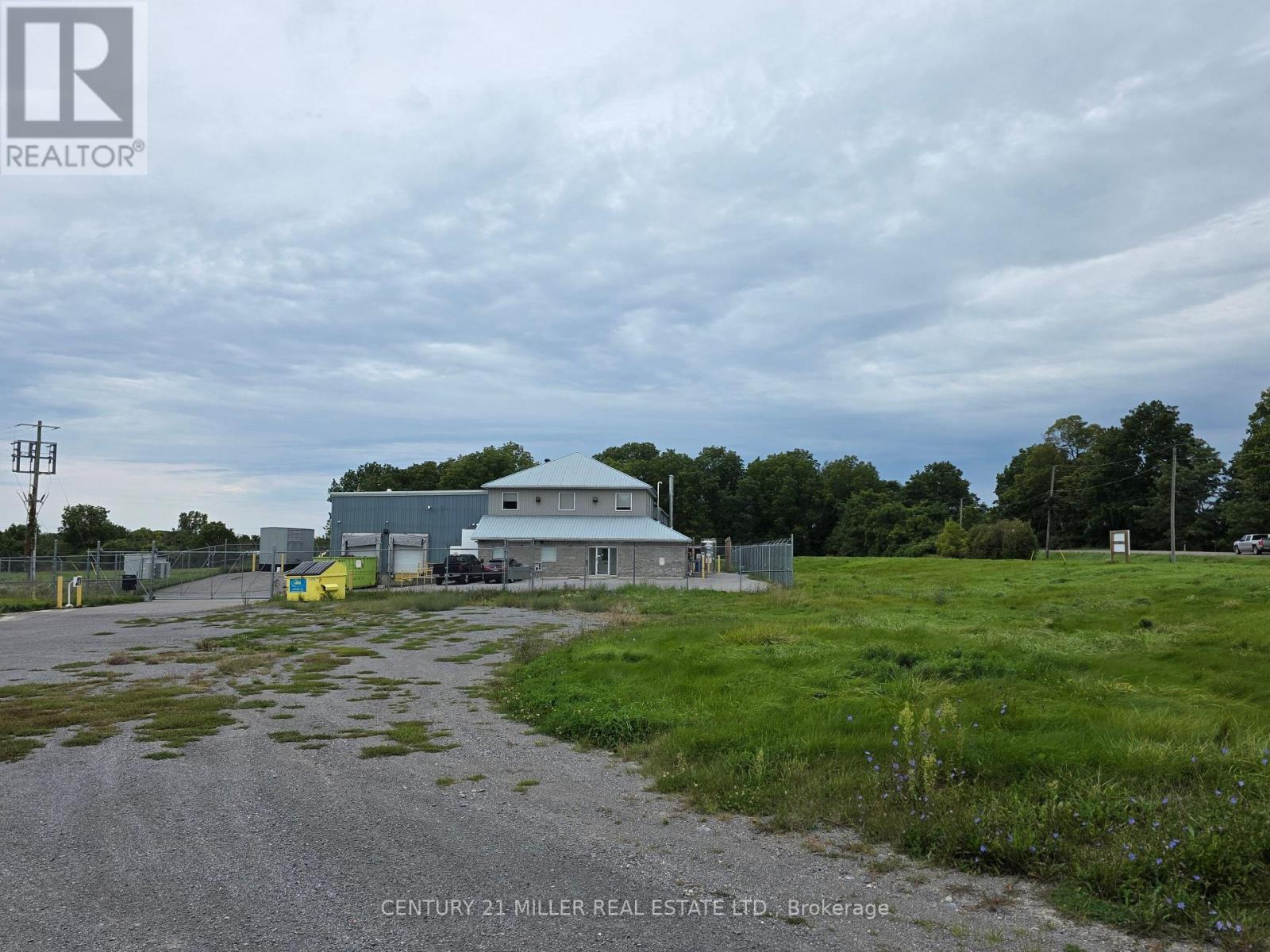 14877 Loyalist Parkway W Property Photo 9