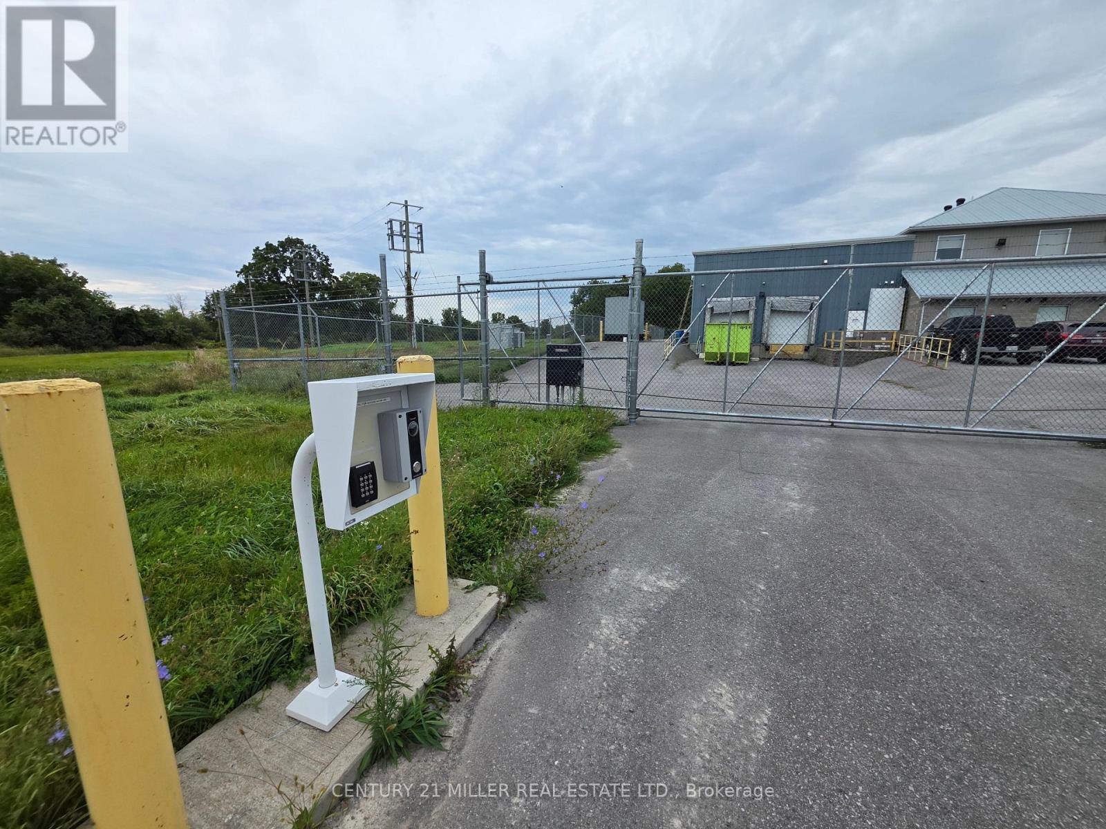 14877 Loyalist Parkway W Property Photo 11