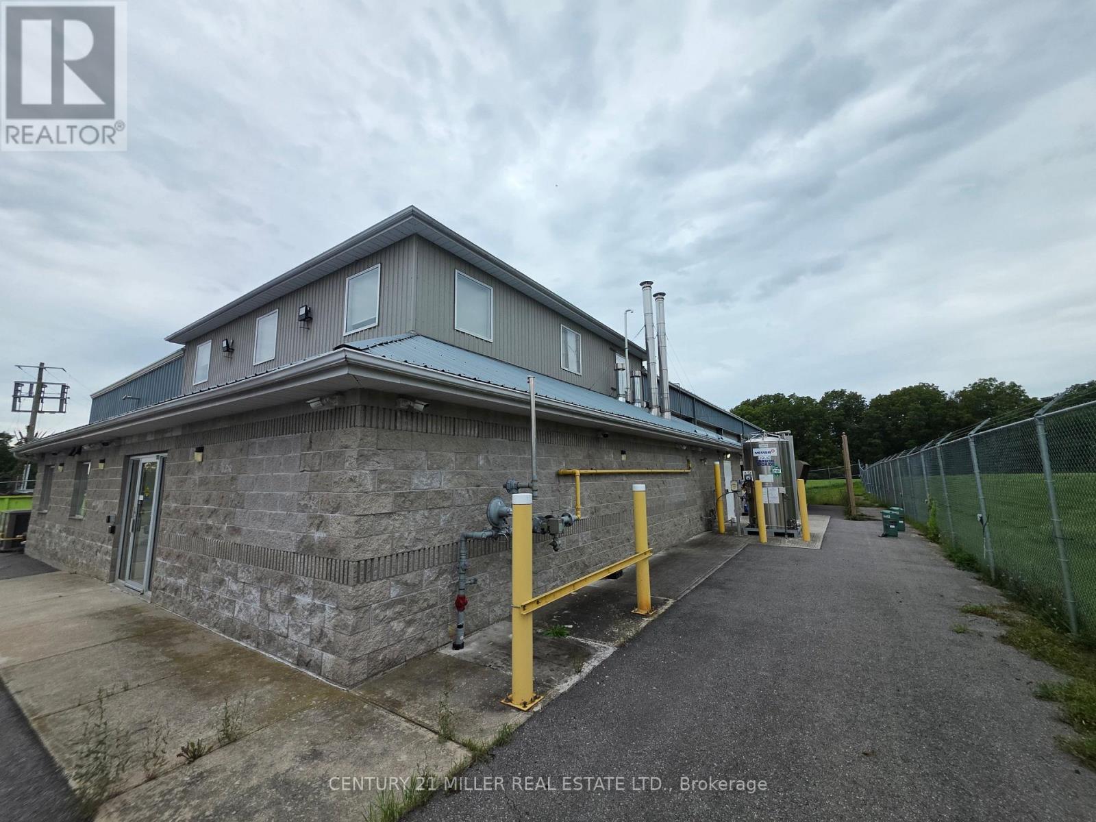14877 Loyalist Parkway W Property Photo 25