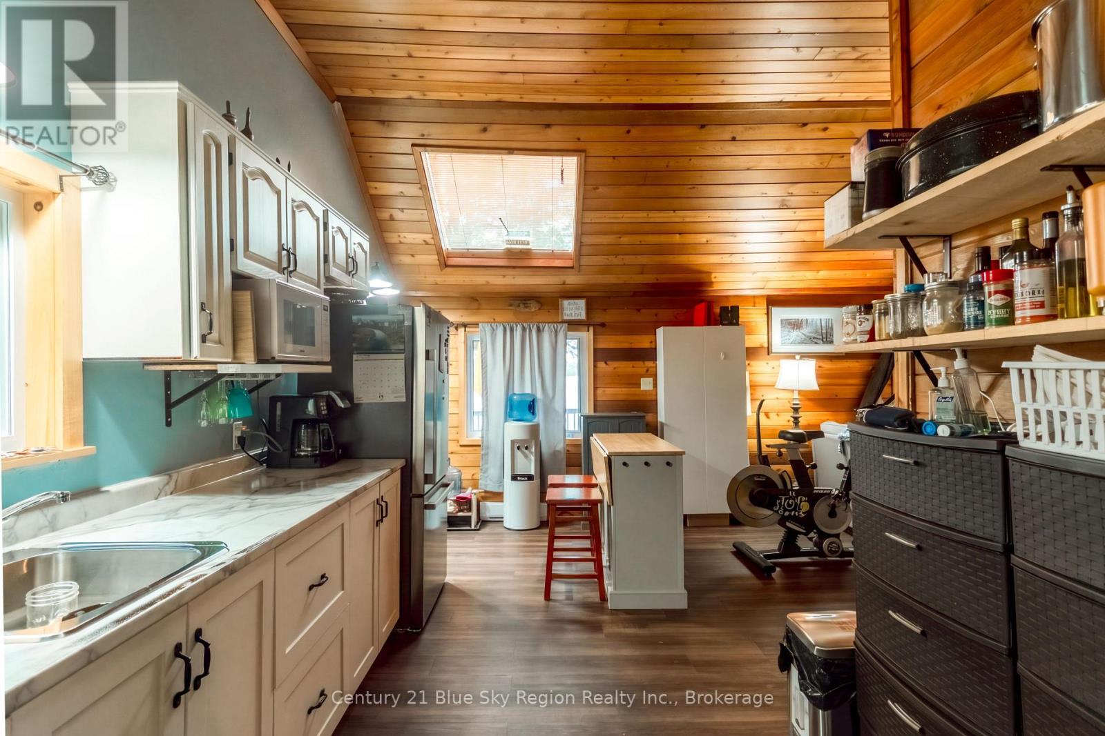 2261 Peninsula Road Property Photo 5